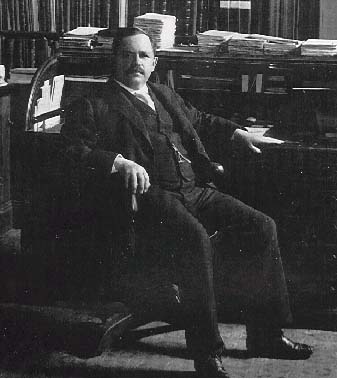 Wilbur_Atwater_seated